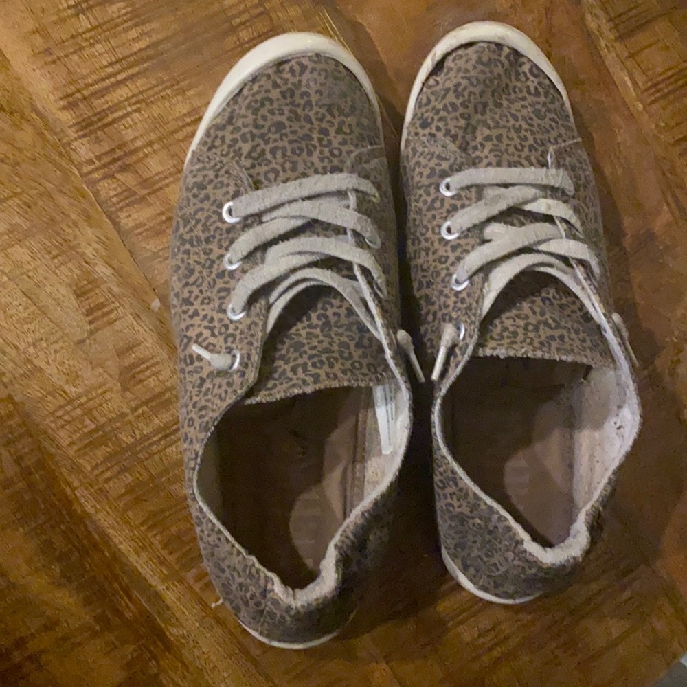 Old Shoes (no socks worn)